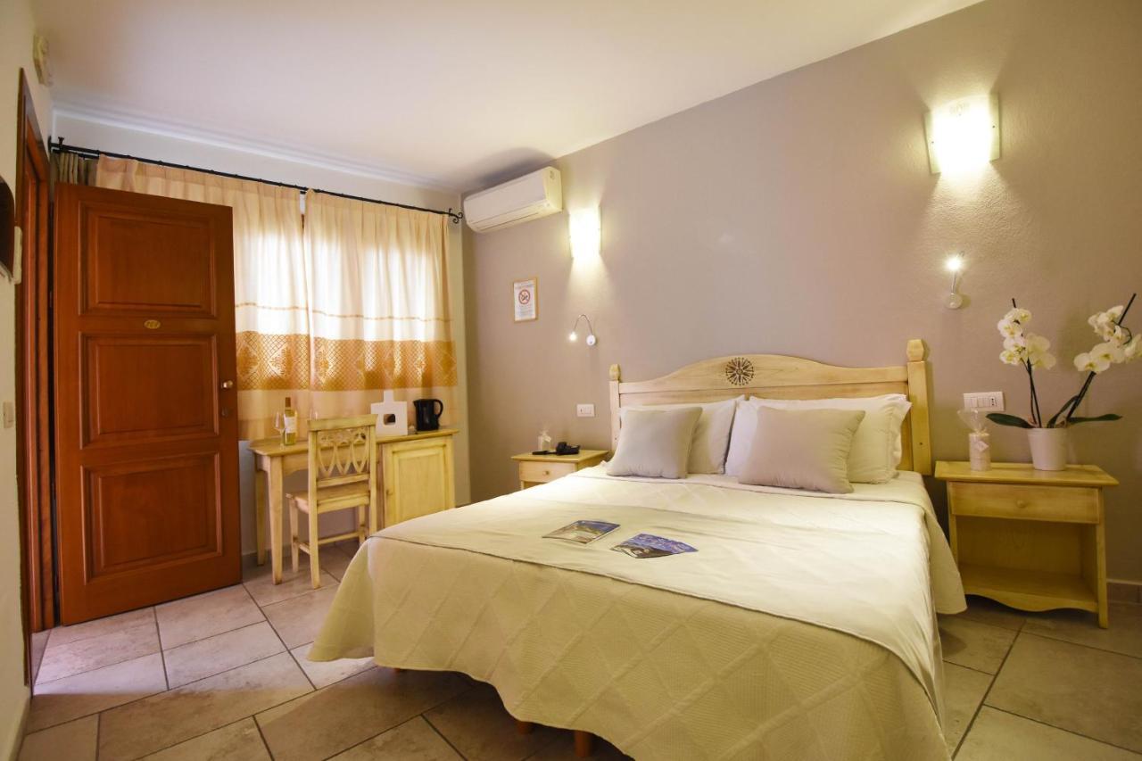 B&B I Graniti Sardi Виласимиус Екстериор снимка